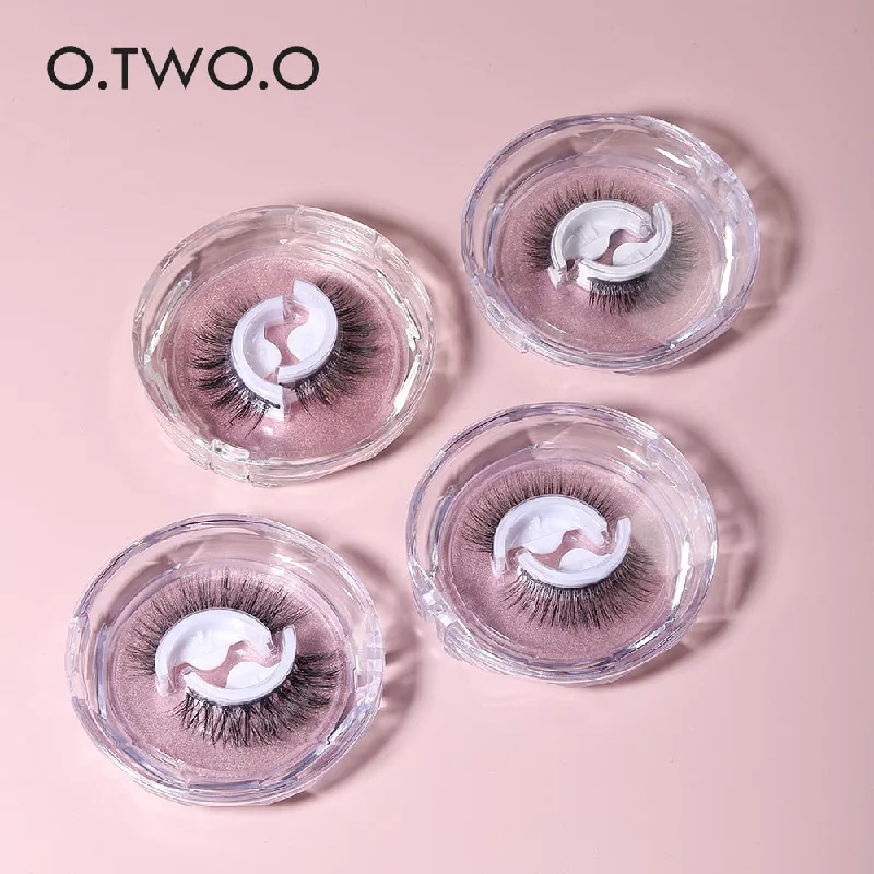 O.TWO.O SELF ADHESIVE EYELASHES